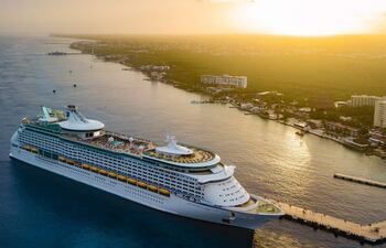 Los cruceros regresan al Caribe mexicano con el afán de reactivar el turismo