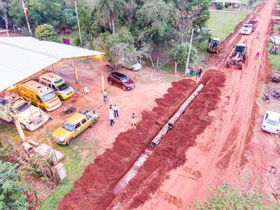 Entubamiento frente al local del Cuerpo de Bomberos Voluntarios del Paraguay (CBVP) de la ciudad de Caazapá.