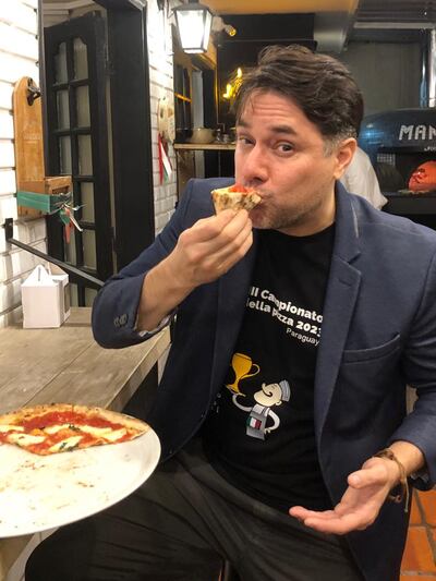 Emerson Viapiana, presidente del Grupo Noi Siamo, informó que hoy se realiza el lanzamiento del campeonato "La pizza del año".