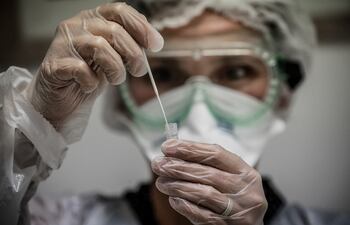 Las especialistas recalcan que las vacunas son efectivas para todas las variantes detectadas.