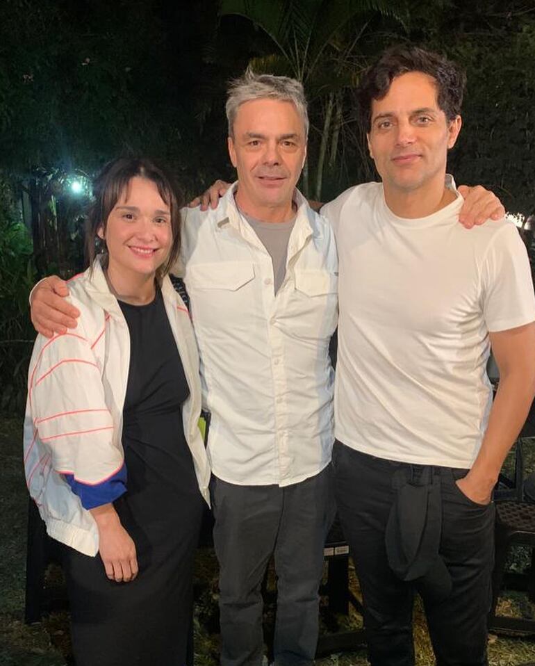 Lali González con el director Sebastián Borensztein y el actor Joaquín Furriel. (Instagram/Lali González)