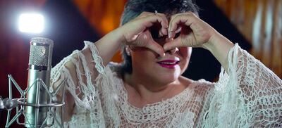 A través de los ojos y la voz de Lizza Bogado, el tema invita a generar un cambio. El videoclip ya está disponible en YouTube.