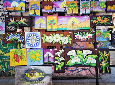 Todos los sábados la gente podrá apreciar y/o comprar obras de arte de diferentes creadores, en la esquina céntrica asunceña de 25 de Mayo e Iturbe.