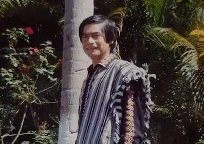 Rafael Alcaraz Roa, contrabajista del grupo Los Ídolos de Piribebuy.