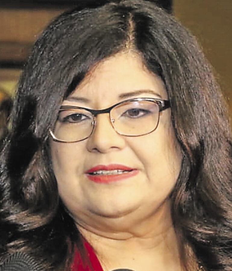 Carolina Llanas. Está en contra de la supresión del CAJ. Atenta contra la transparencia, sostiene.