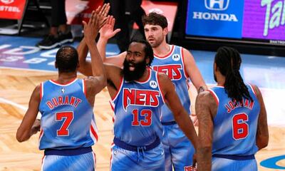 Buen debut de Harden con los Nets
