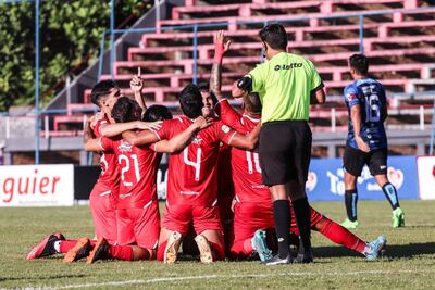 Fernando de la Mora ganó y seguirá en la cima de la clasificación