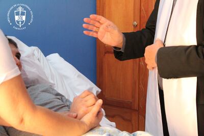 José Zavan recibió la visita del arzobispo, Edmundo Valenzuela.