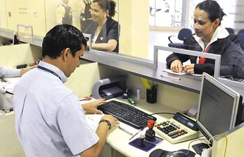 Entidades supervisadas por el BCP, con servicios en horario habitual desde el lunes.