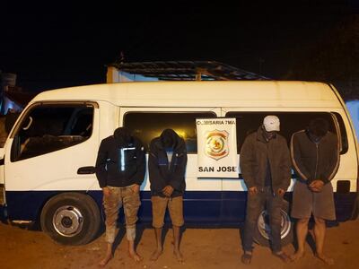 Las cuatro personas que transportaban la carga fueron detenidos.