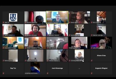 Un perro aparece "sesionando" en el nombre de la concejala Josefina Kostianovsky (PEN).