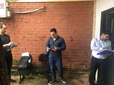 Los representantes de las empresas oferentes en la apertura de sobres en la Municipalidad de Ciudad del Este.