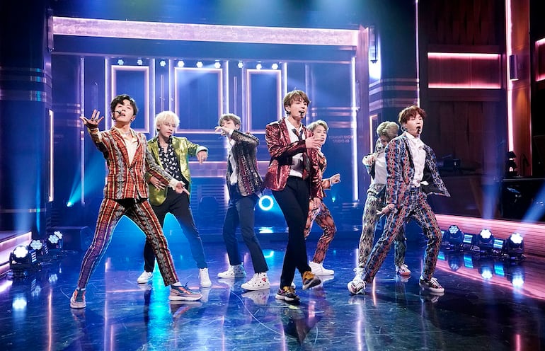 BTS es una banda surcoreana que causa sensación en todo el mundo a través del género del K-pop, cosechando miles de fans.