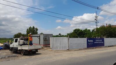 Lugar donde la familia del diputado Pedro Alliana, construye a toda máquina una nueva estación de servicios del emblema Enex del grupo Cartes.