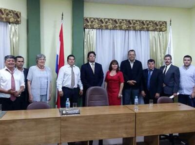 Ediles de Carapeguá aprueban “préstamo” para sus sueldos.