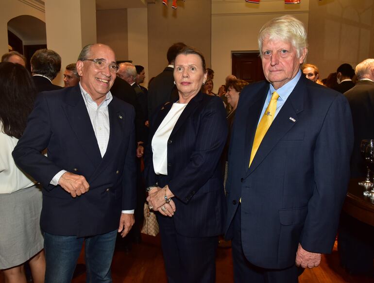 Ricardo Felippo, Maris Llorens y Rene Klein - Holkenborg.