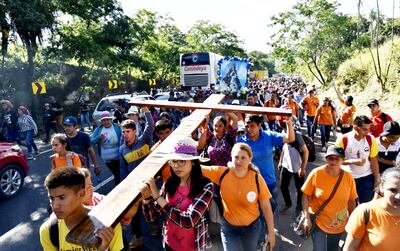 Cada año los jóvenes son los principales protagonistas de la peregrinación a Caacupé. Estiman que participarán 15.000 personas.