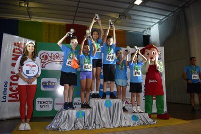 Ganadores de la categoría 9 a 11 años tanto femenino como masculino.