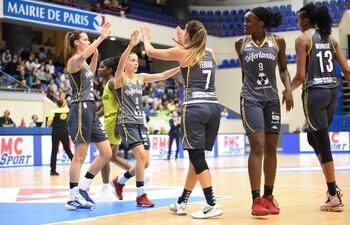 Paola Ferrari, Nantes Rezé Basket.