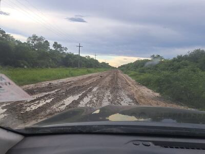 Pobladores del departamento, piden una urgente reparacion de los caminos de la zona, antes de que se produzcan nuevas lluvias y se empeore la situaciòn.