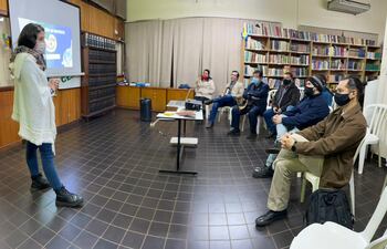 Las primeras reuniones del Club Literario tuvo mucha concurrencia.