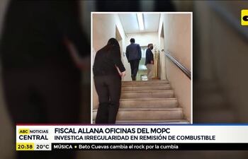 Fiscalía allana oficinas del MOPC