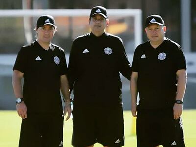 El trío interino, Enrique Landaida (centro), Francisco Esteche (a su derecha) y Luis Monzón.