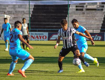 Resistencia goleó a Santaní de visitante