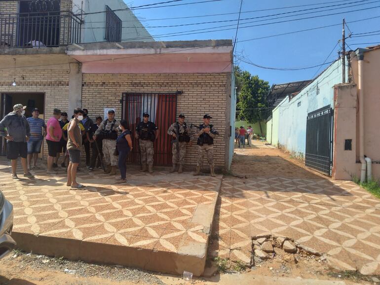 Allanamiento en la ciudad de Capiatá. (gentileza).