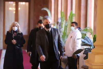 Para Bajar a Política, por favor, gracias.
De	Martin Riveros <martin.riveros@abc.com.py>
Destinatario	foto@abc.com.py
Fecha	29-06-2021 19:08