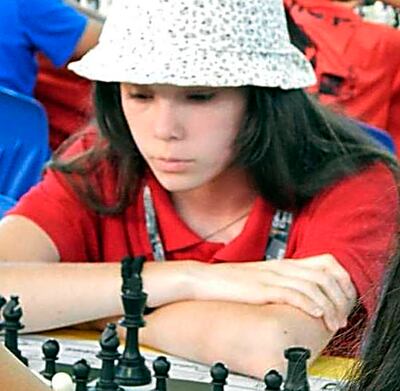 Helen Montiel vivió otra estupenda semana, cuando el jueves se impuso nuevamente en el Mundial U14 femenino de Worldwide.