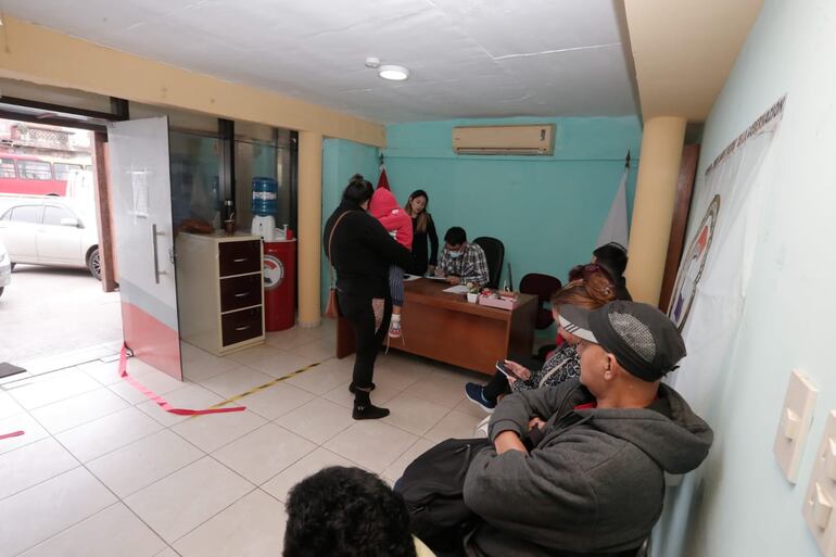 Centro de Diagnóstico de Fernando de la Mora, reabrió sus puertas para la atención gratuita de lunes a viernes desde las 07:00 hasta las 17:00