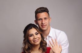 Linda parejita. Rubí Samudio y Jorge Morel hoy cumplen 7 años juntos.