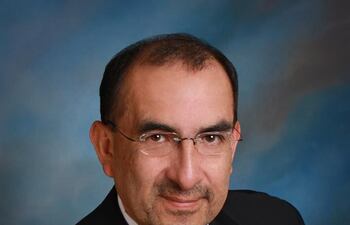 El oncólogo peruano Elmer Huerta.