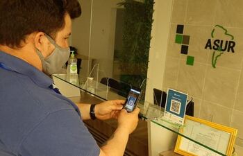 La fiebre de los pagos digitales, con el código QR llega por primera vez a comercios del Shopping Day.