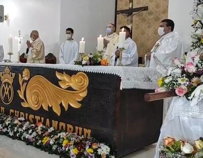 Celebración de la misa en la parroquia María Auxiliadora.