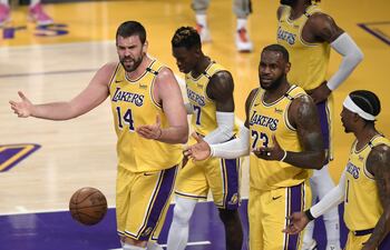 Phoenix Suns v Los Angeles Lakers - Game Six