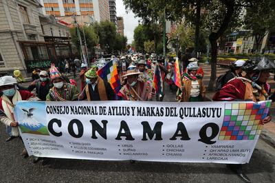 Indígenas del Consejo Nacional de Ayllus y Markas del Qullasuyu (CONAMAQ) participan de la marcha convocada por el "Pacto de Unidad", hoy en La Paz (Bolivia).