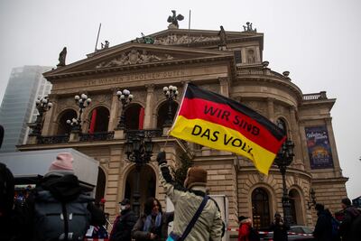 Protesta en Alemania contra las restricciones impuestas para frenar la expansión del coronavirus.