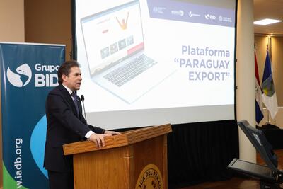 El titular del MIC, Ing. Luis Castiglioni, durante la presentación de la plataforma Paraguay Export