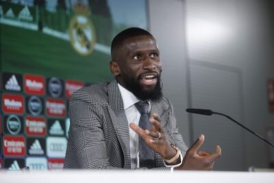 El defensa alemán Antonio Rüdiger durante su presentación como nuevo jugador del Real Madrid, este lunes.