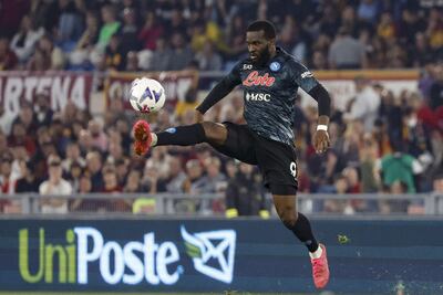 Nápoli derrotó a Roma