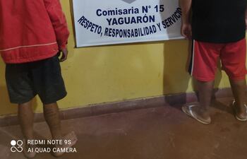 Dos jóvenes fueron entregados a la Comisaría de Yaguarón porque sospecha que fueron los que ingresaron a robar en su domicilio