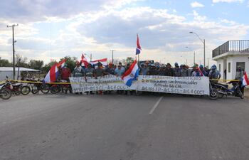 El cierre de ruta se realizó de manera intermitente. Foto gentileza.