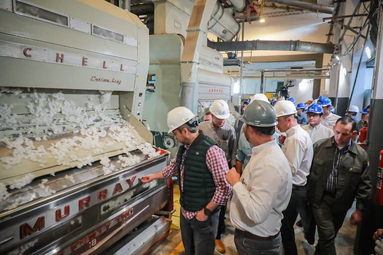 El Presidente Mario Abdo Benítez visitó hoy las instalaciones.