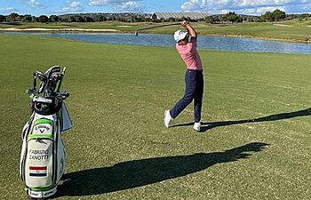 El golfista paraguayo Fabrizio Zanotti arrancó ayer el Masters de Portugal con una tarjeta de -2, que lo ubica en el puesto 23.