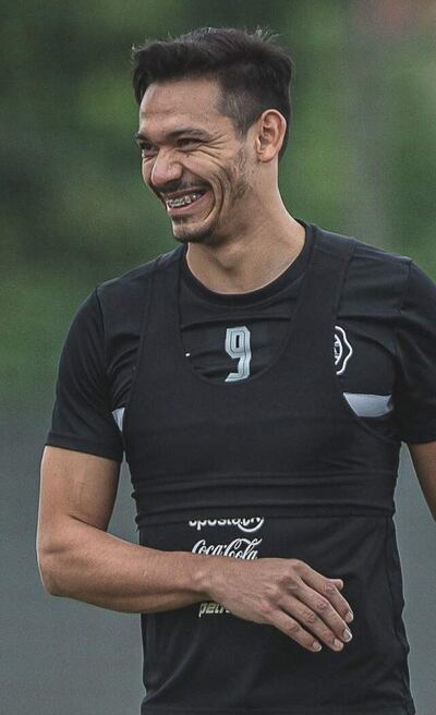 Walter Rodrigo González (26 años) sería el acompañante de Derlis Alberto González (28) en la ofensiva franjeada.