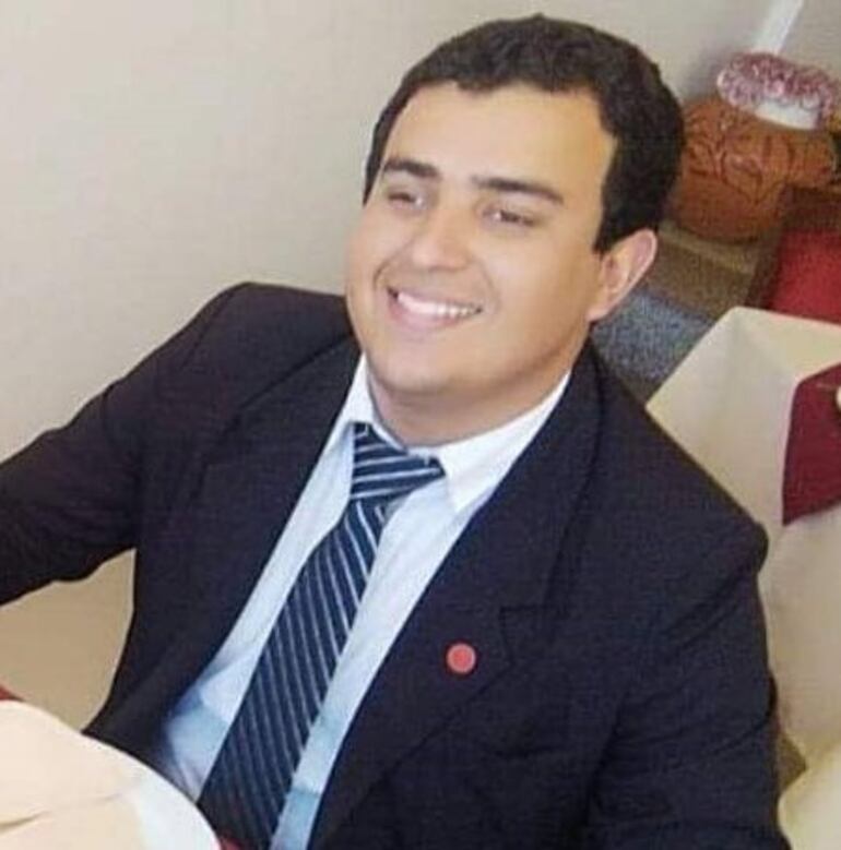 Abog. David Castillo, representante legal del alemán Jochen Langer, propietario del inmueble.