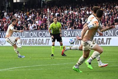 Salernitana venció a Venezia en Italia