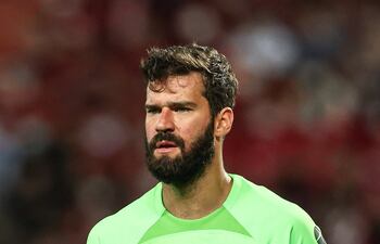 Alisson Becker, 29 años. arquero brasileño del Liverpool.